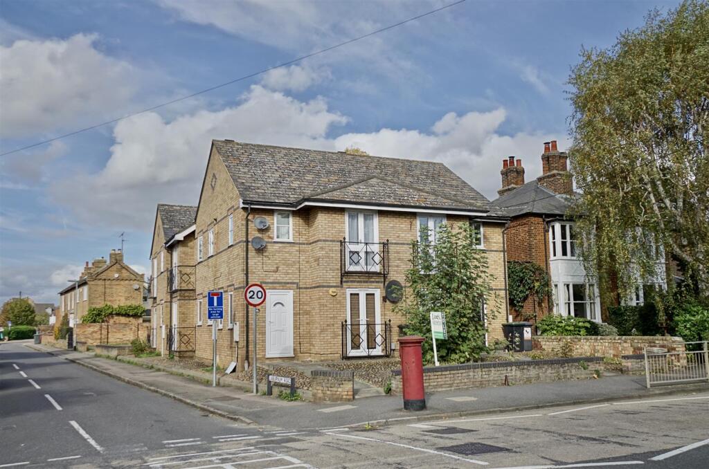 Main image of property: Bedford Road Sandy Beds