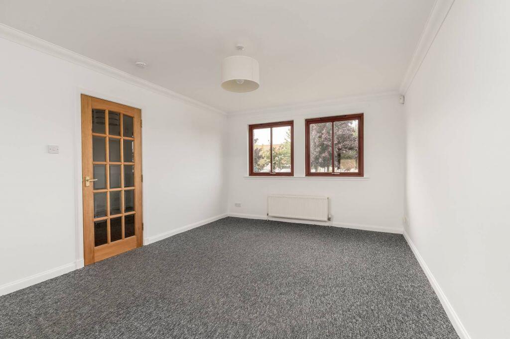 House in Edinburgh, Midlothian - View 4