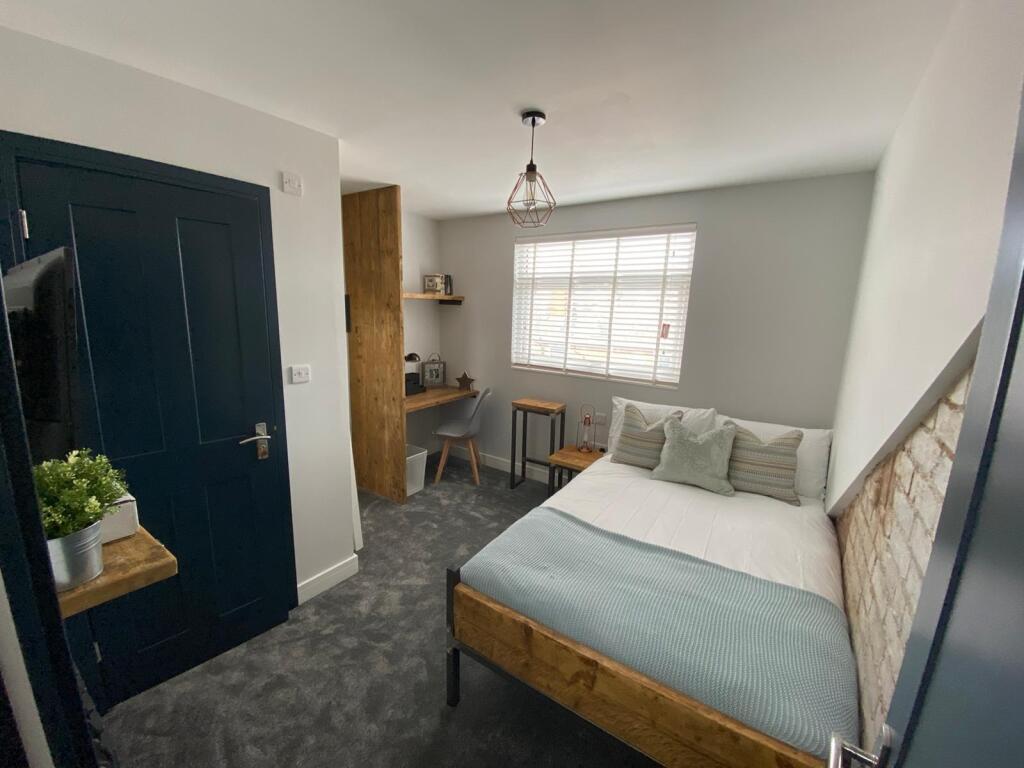 1 bedroom house share for rent