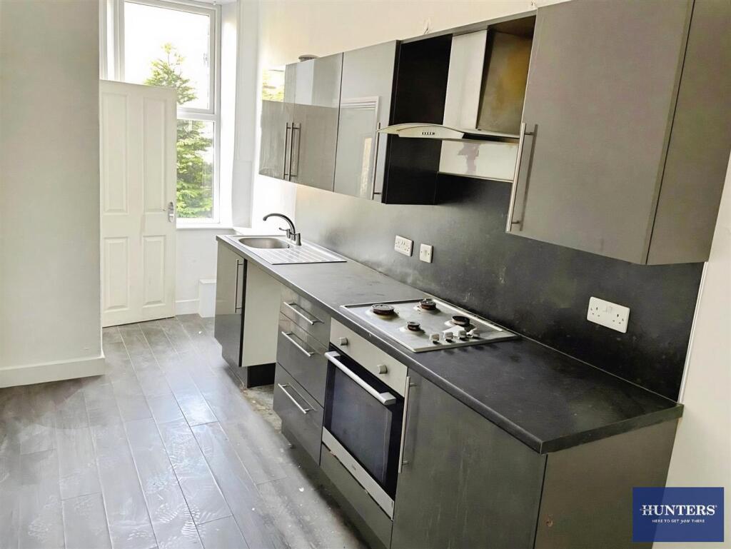 House in Halifax - View 3