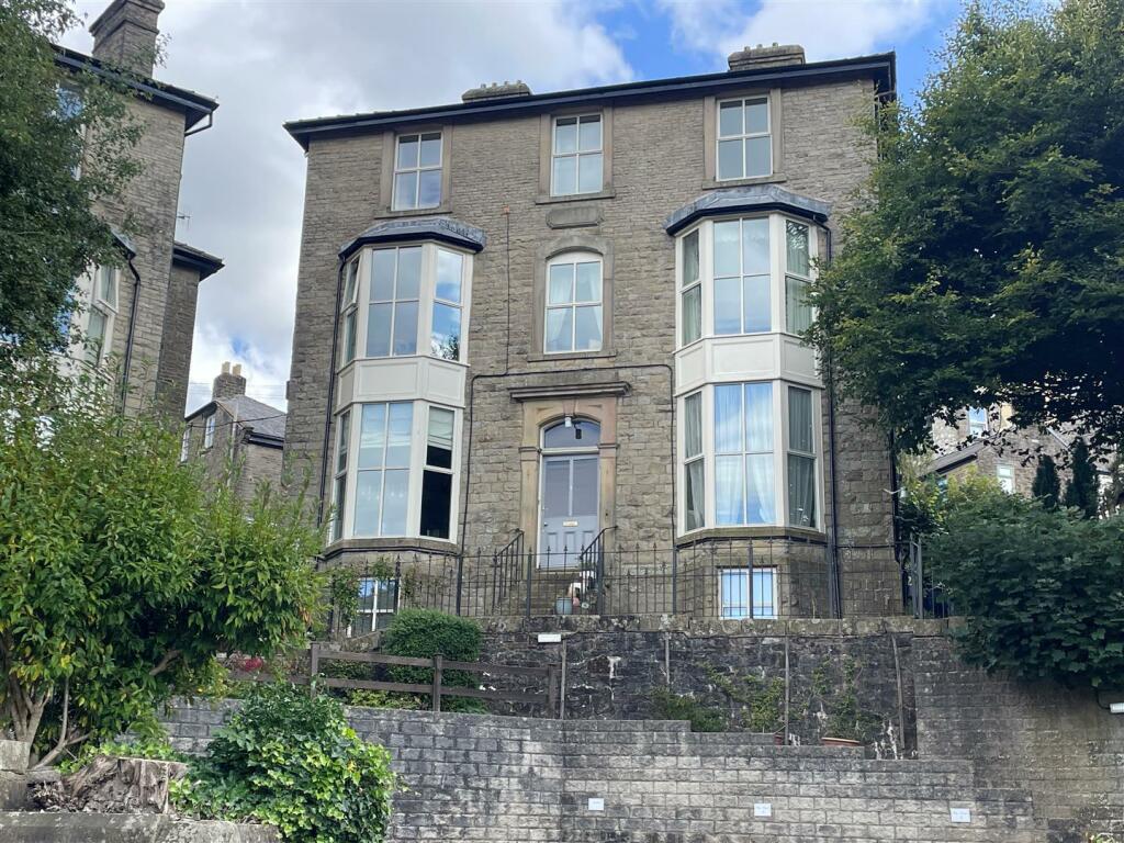 Main image of property: The Links, Hartington Road, Buxton