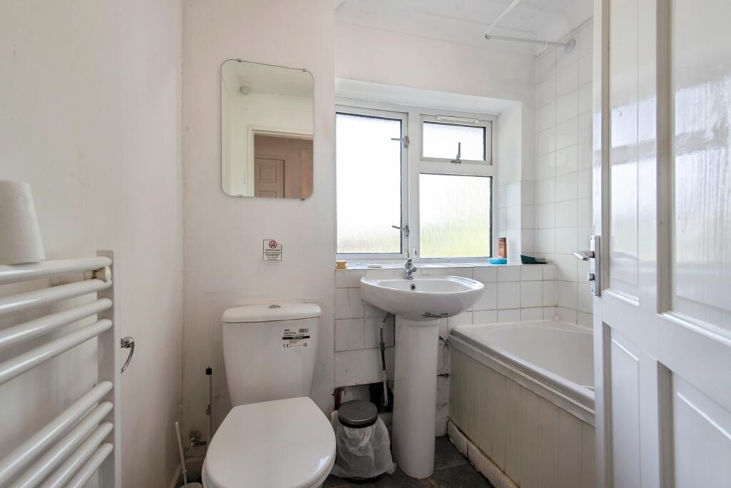House in Stevenage - View 4