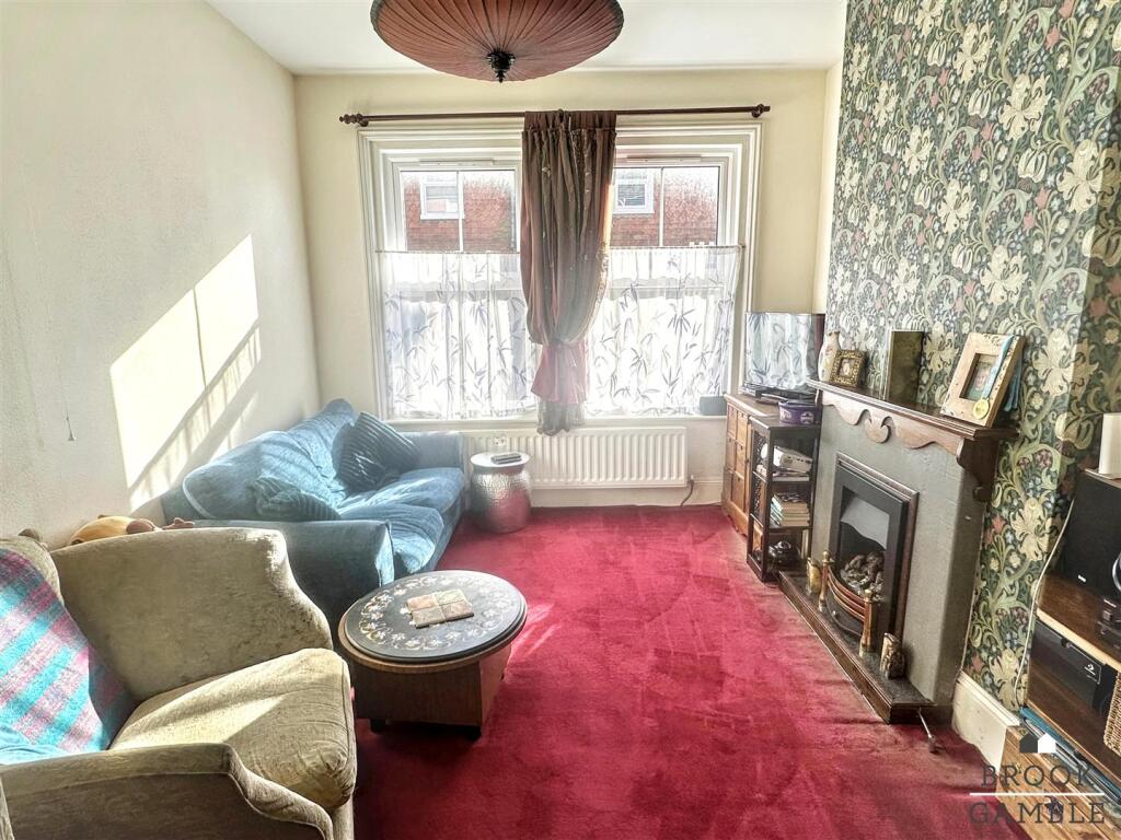 House in Eastbourne, East Sussex - View 2