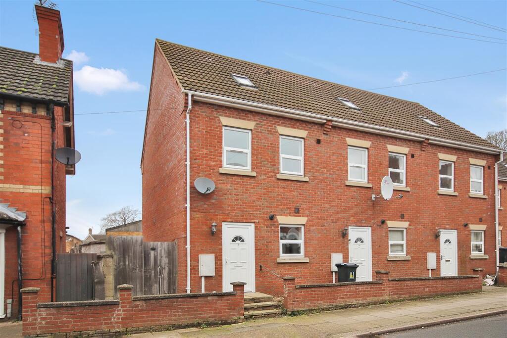 Main image of property: Queen Street, Rushden