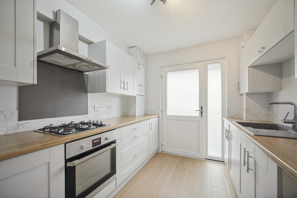 Main image of property: 28 Beauly Court, Grangemouth, FK3