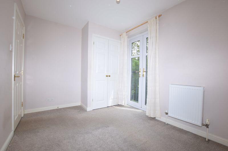 Apartment in Rochester - More