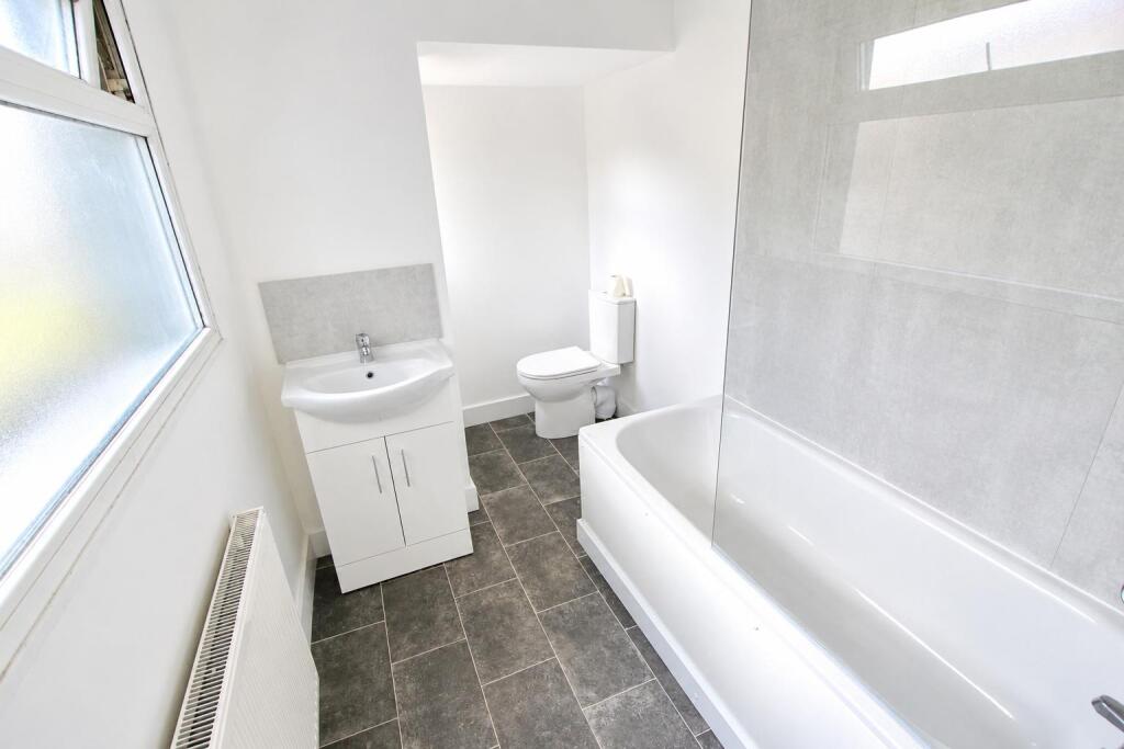 House in London - View 3