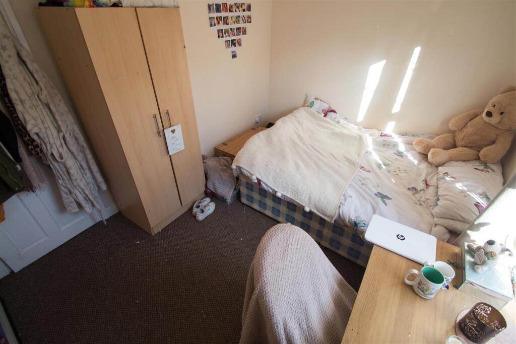 House in Leeds - View 3