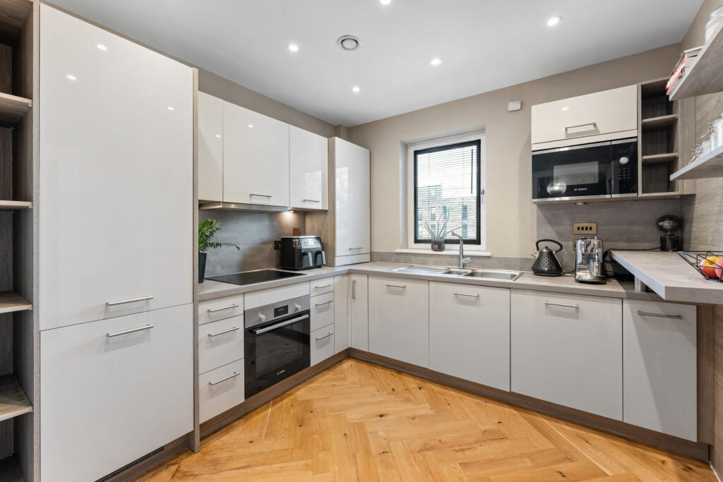 Apartment in Glasgow - More