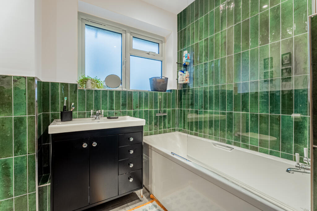 Additional image 14 of Charmouth Court, St. Albans, Hertfordshire, AL1