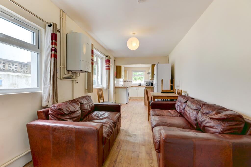 House in Brighton - View 5