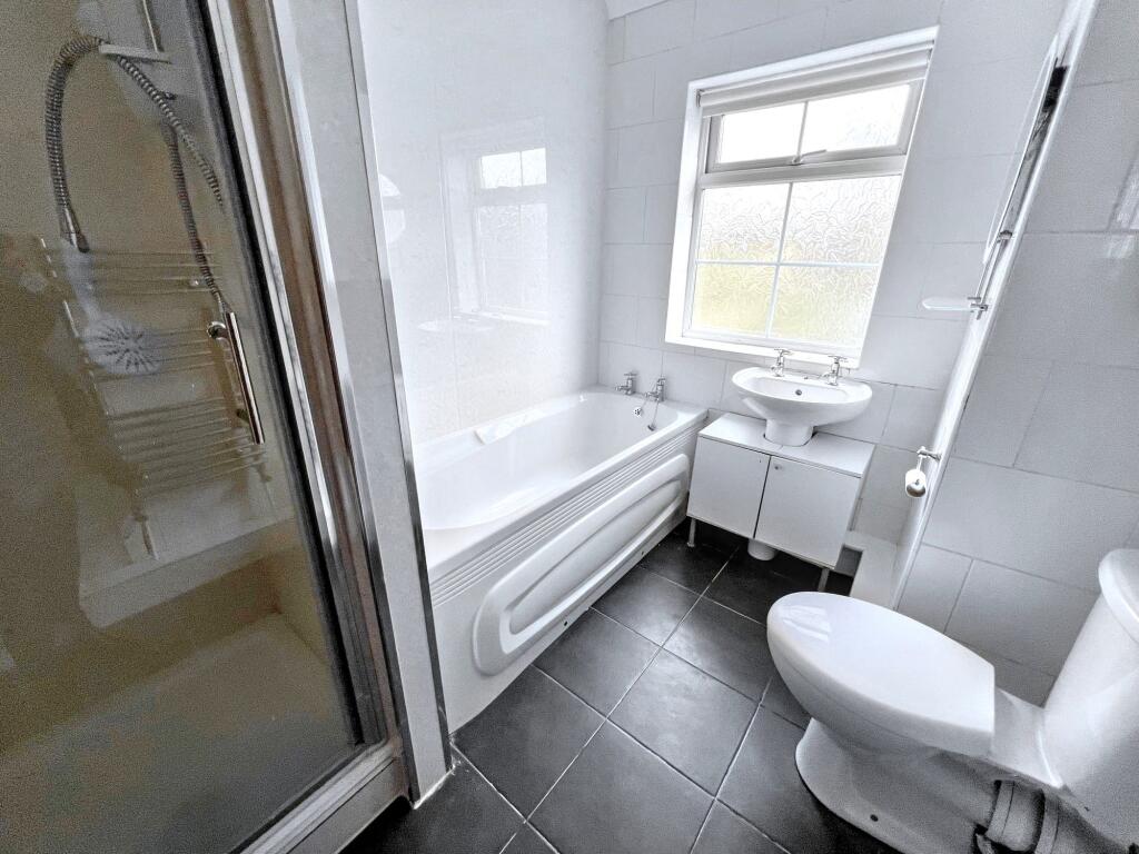 House in North Tyneside, North East - More