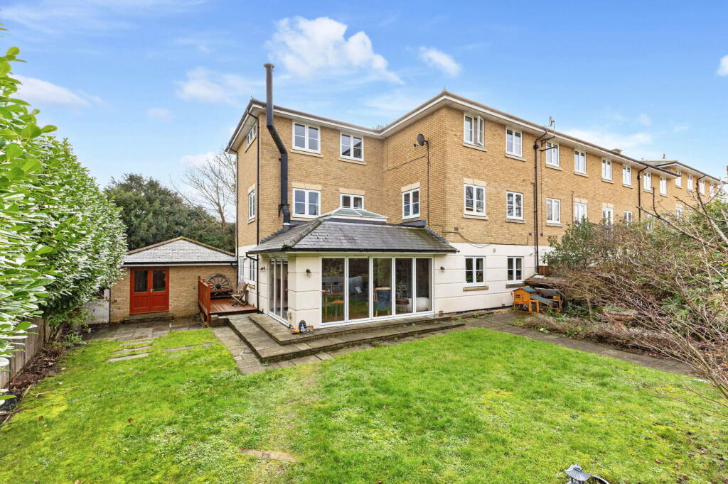 Main image of property: Cornes Close, Winchester, SO22 5DS