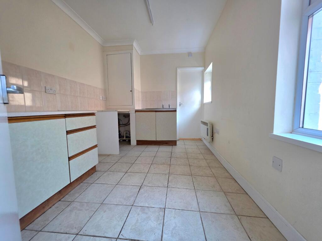 Abingdon Street, Burnham-on-Sea, Somerset, TA8 photo 4