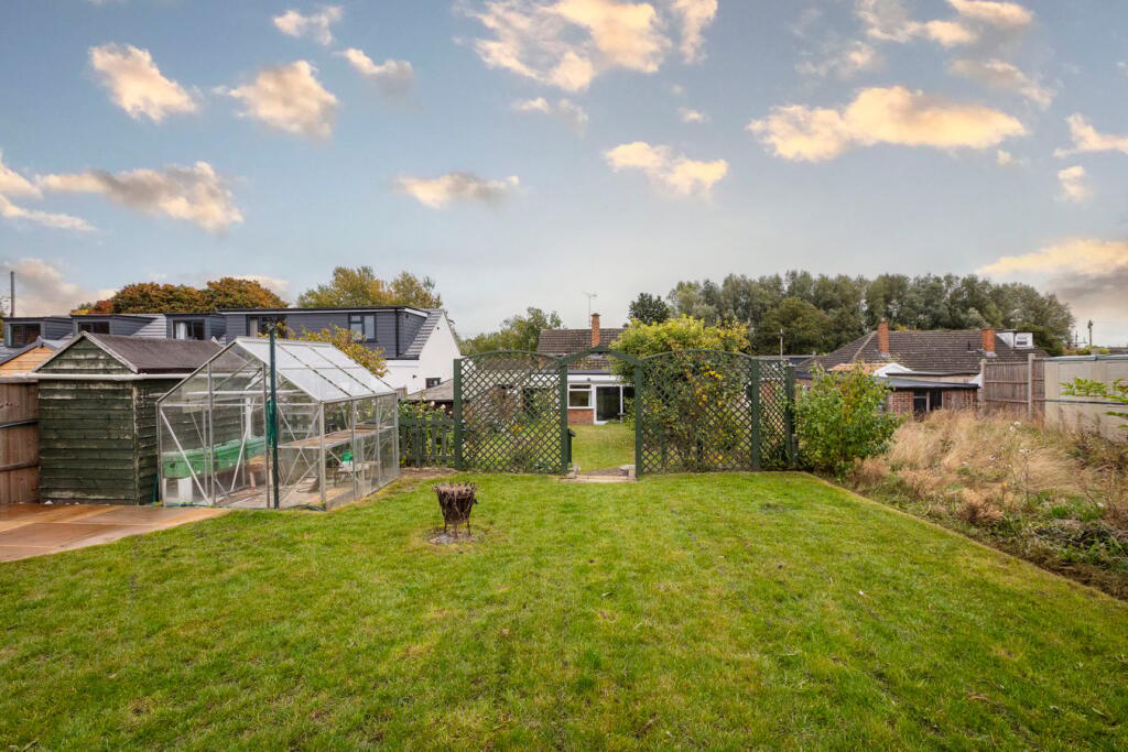 Brook View, Hitchin, SG4 photo 3