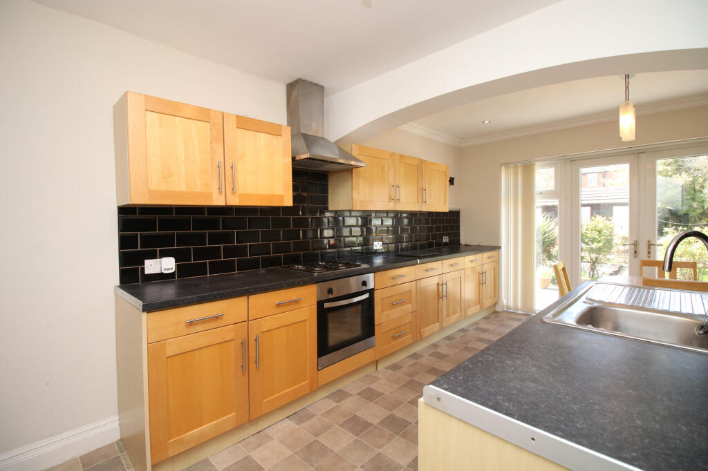 Dronsfield Road, Fleetwood, FY7 - View 3