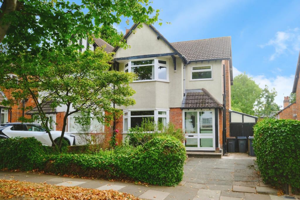 Main image of property: Green Road, Hall Green, Birmingfham, West Midlands B28 8DD