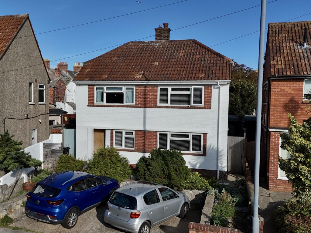 3-bed detached on Newstead Road, Weymouth, Dorset, DT4, £395,000