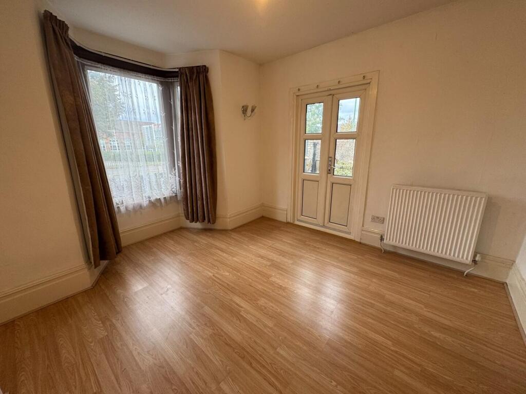 House in Dartford - View 4