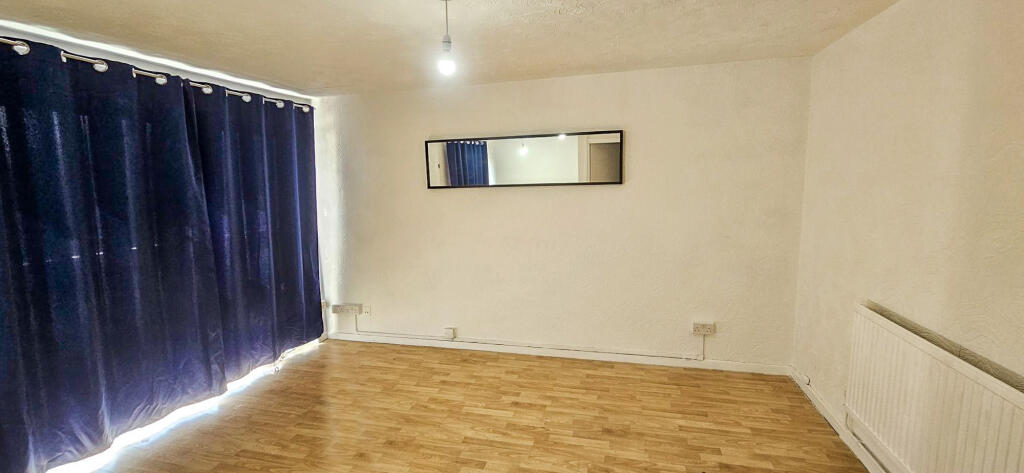 Apartment in London - View 2
