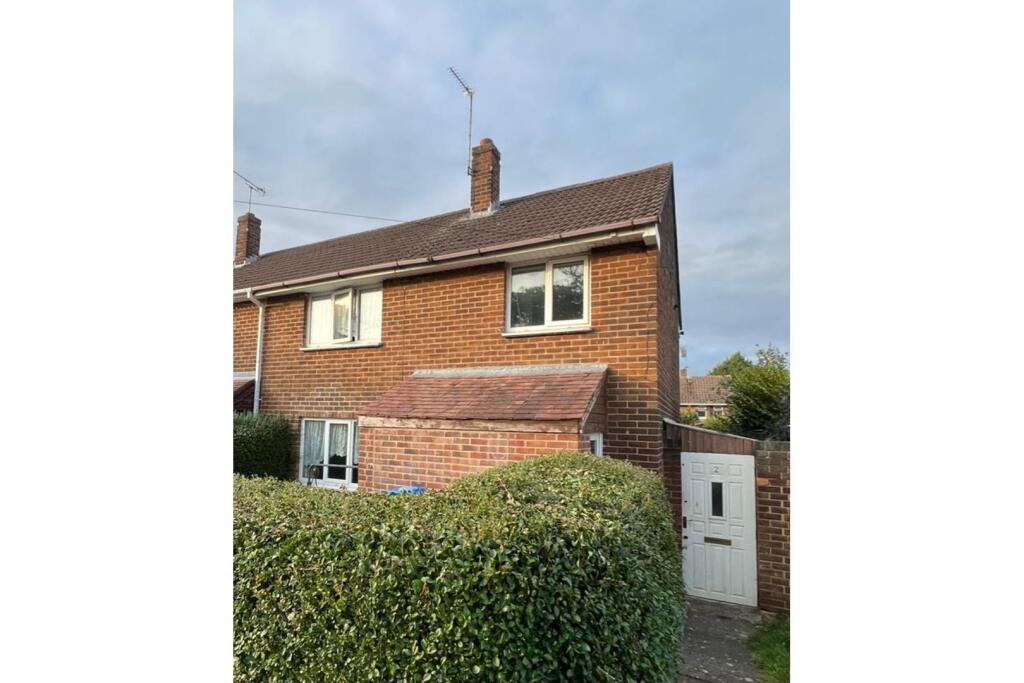 Main image of property: Meredith Close, Burton-on-Trent, DE14