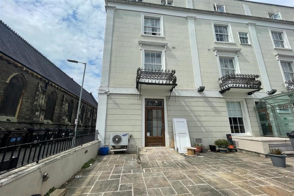 Main image of property: GFF, St Pauls Road, BS8 1LR