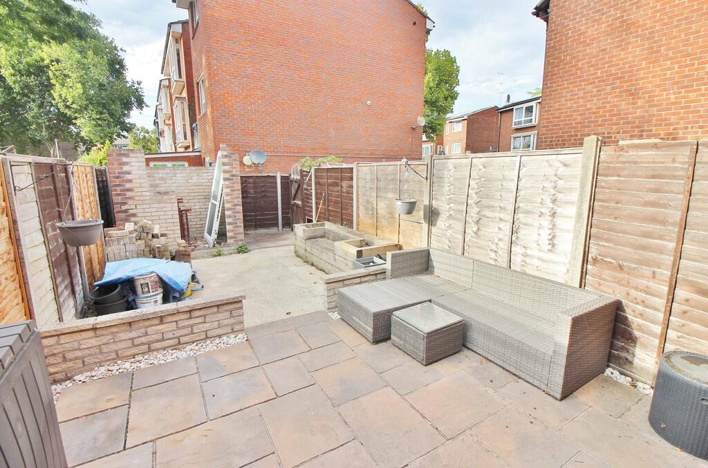 House in Portsmouth - View 5