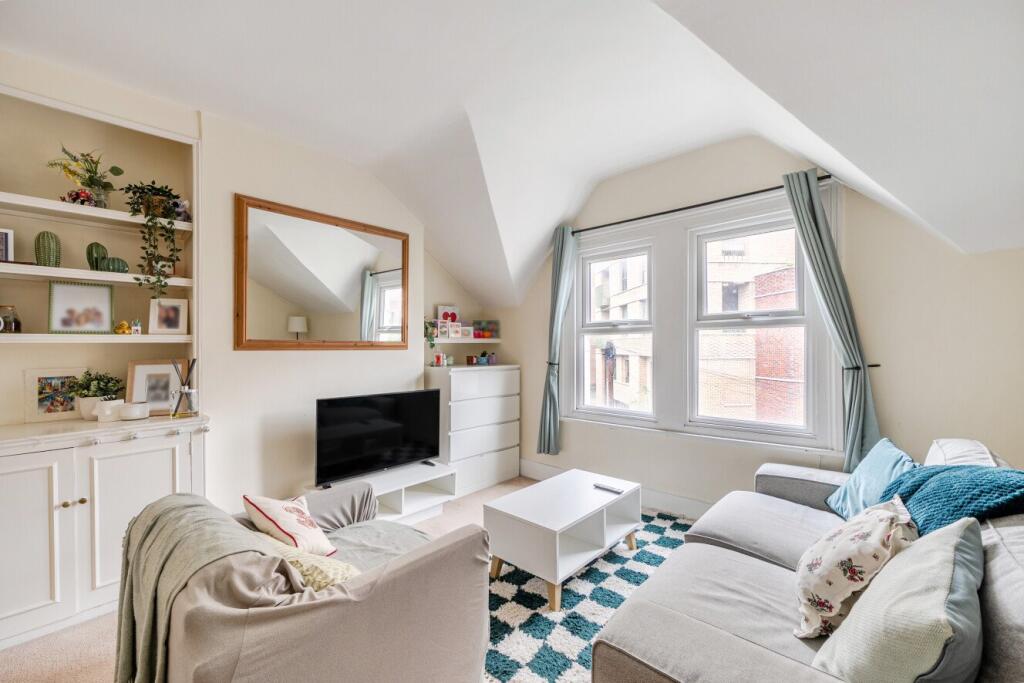 Main image of property: Comyn Road, London, SW11