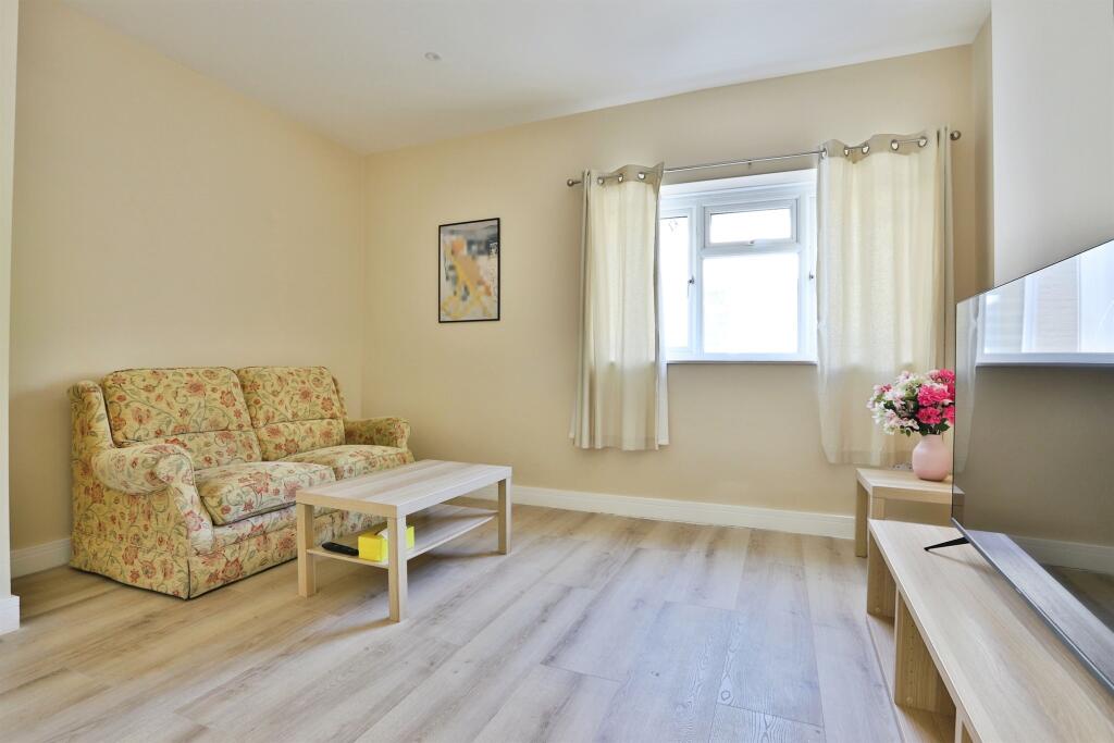 Christchurch Road, Bournemouth – pohled 6
