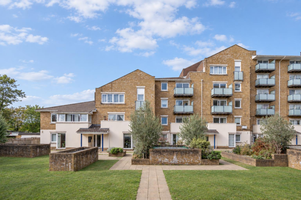 Main image of property: Hartfield Crescent, London