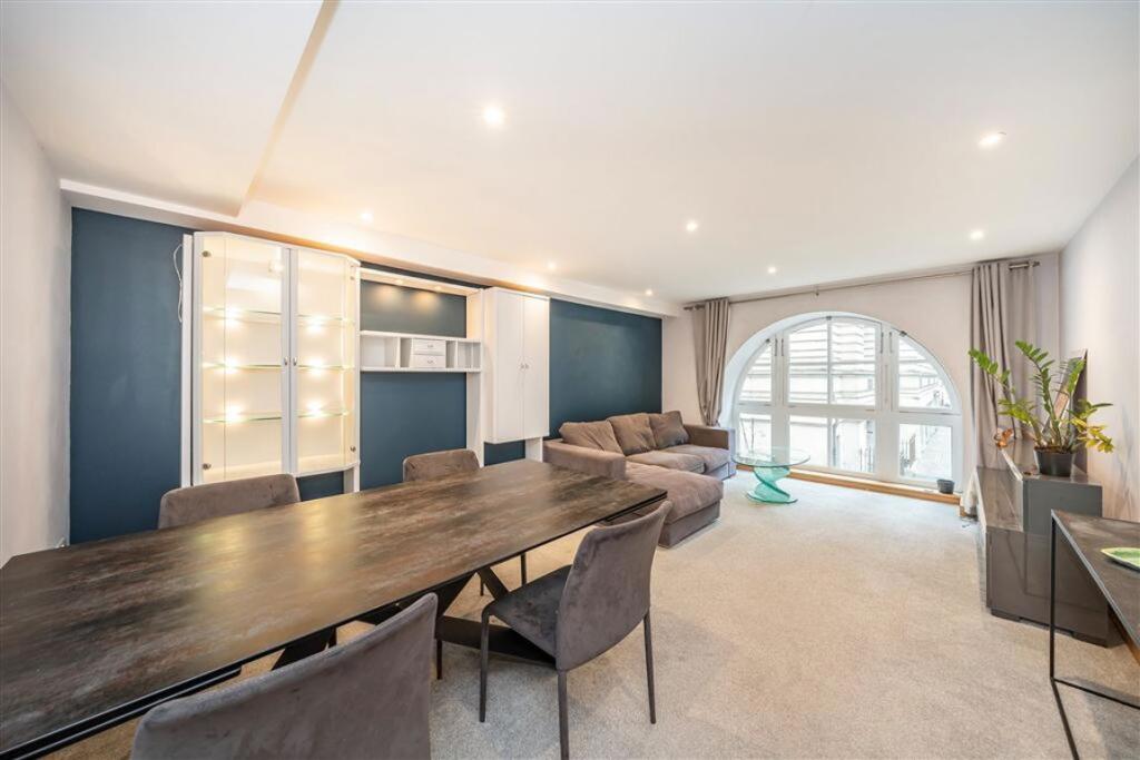 Apartment in London - View 3