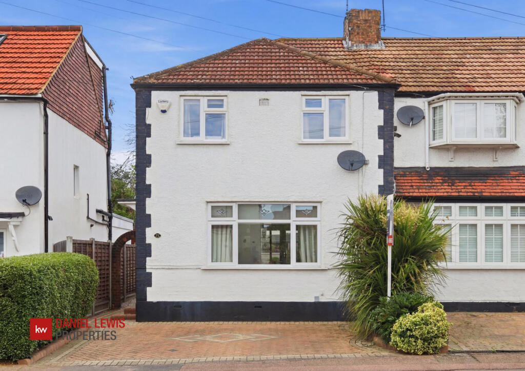 Main image of property: Southern Drive, Loughton, IG10