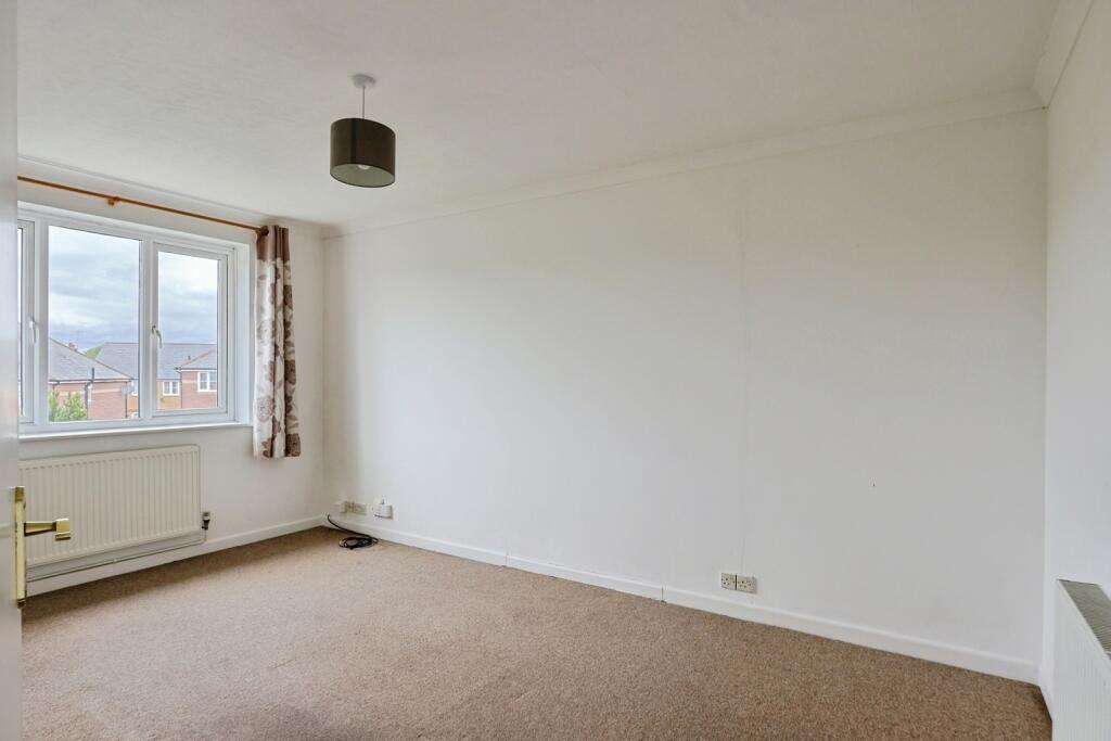 Apartment in Poole, Hamworthy - View 4
