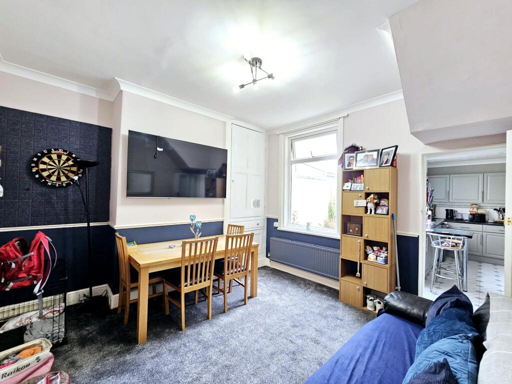 House in York - View 3