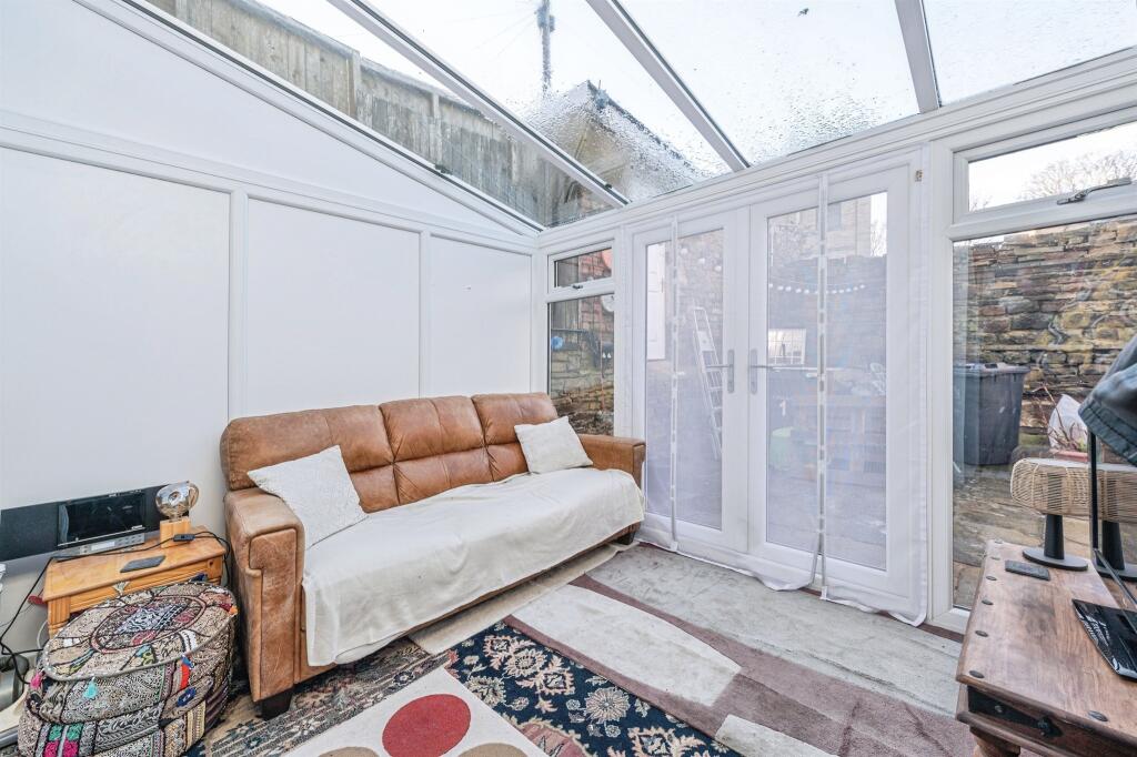 Additional image 7 of Pleasant Street, Bradford