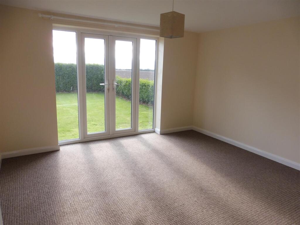 House in East Lindsey, North Somercotes - View 5