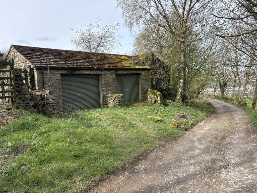 Main image of property: Conversion For Sale – The Stables, Hill Top Road, Hainworth, Keighley, BD21 5QH