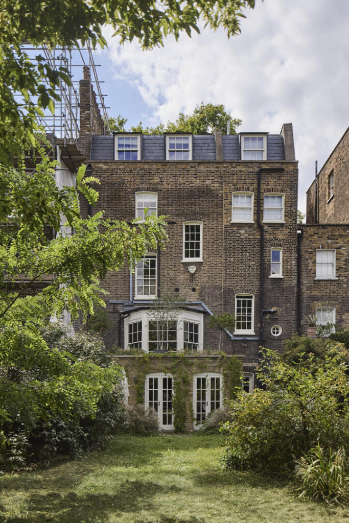 House in London - View 5