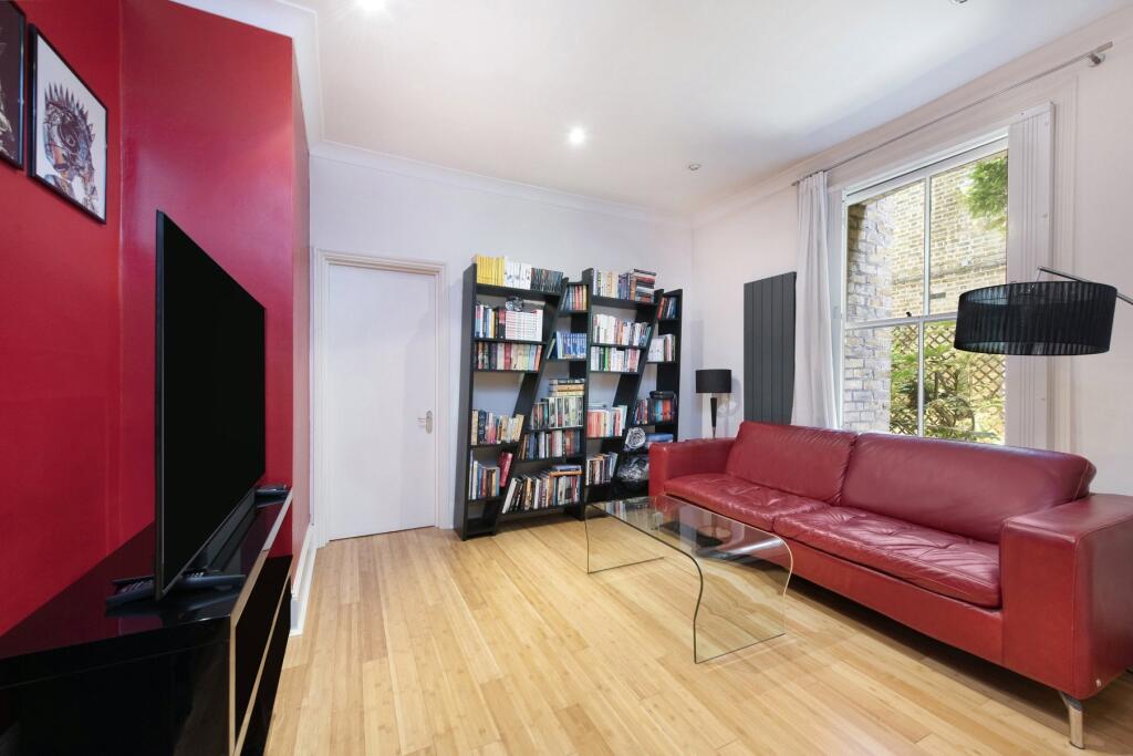 Apartment in London, South Hampstead - View 4
