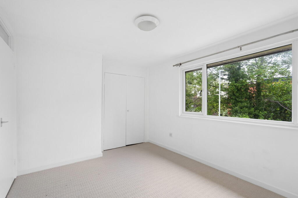 Hawkesworth Close, Northwood, HA6 2FT - View 6