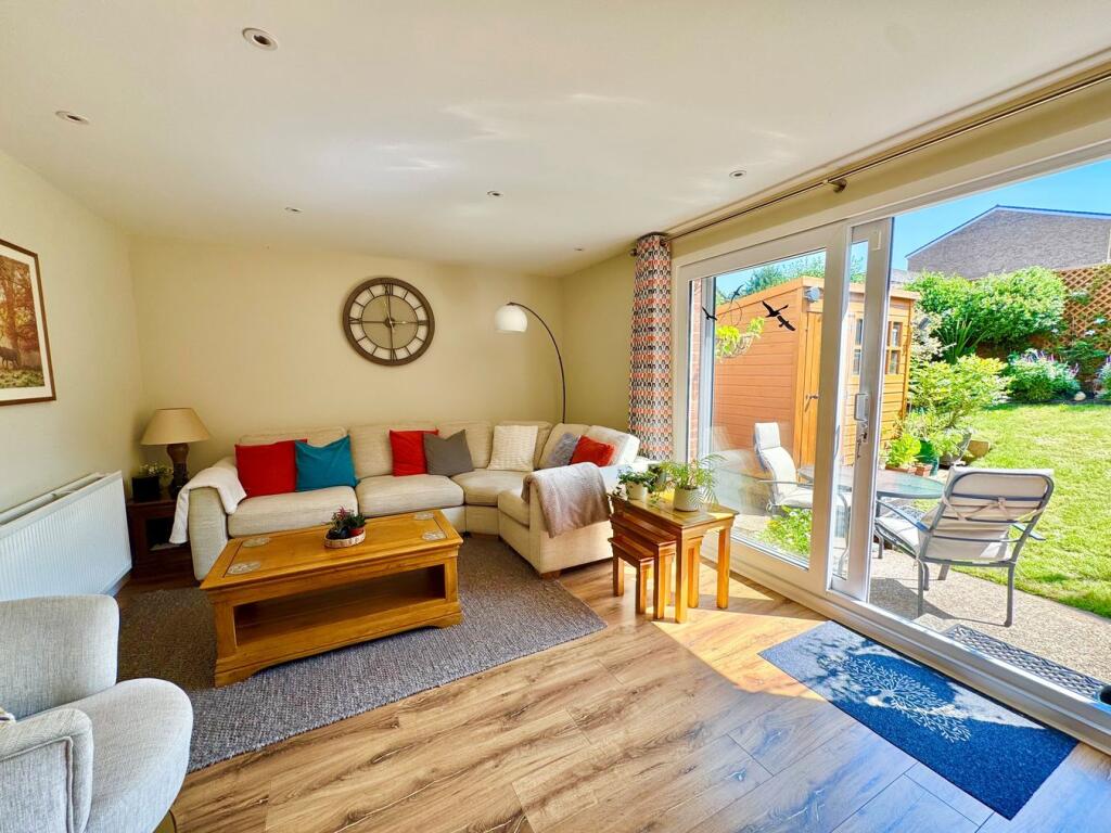 Barnwood Road, Guildford, GU2 photo 3