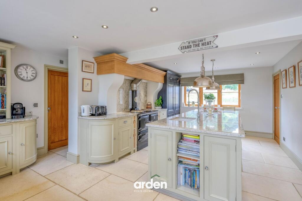 Common Lane, Mappleborough Green, B80 photo 4