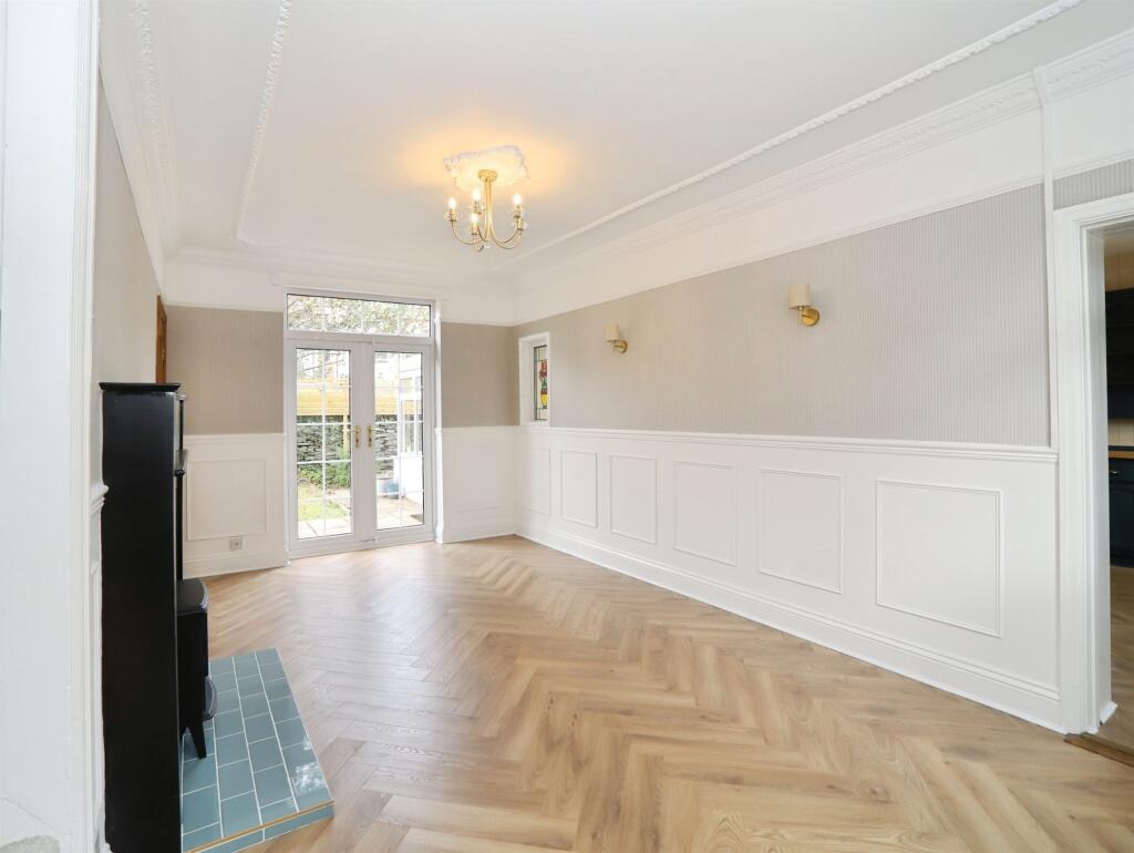 House in Cardiff, Abercynon - View 4