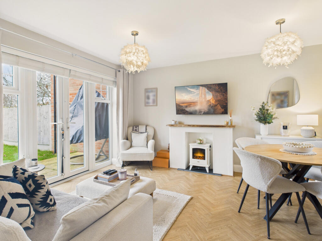 Main image of property: Wood Farm Close, Chester, CH3 7