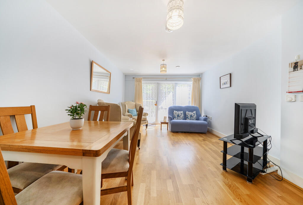 Apartment in London - View 4