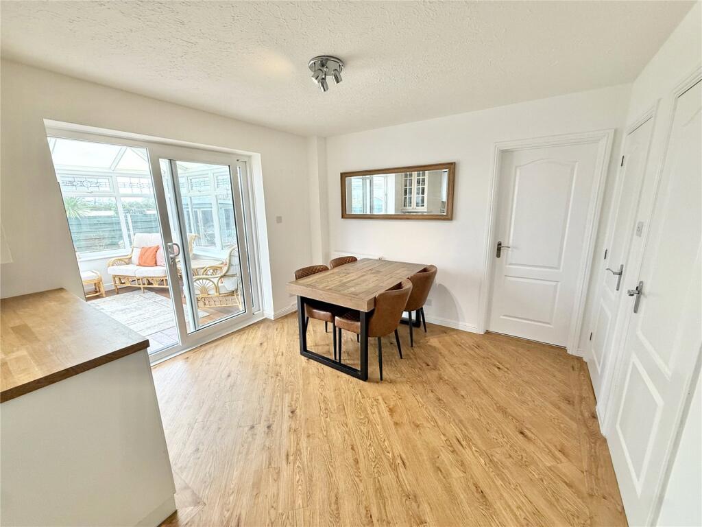 House in Taunton - View 5