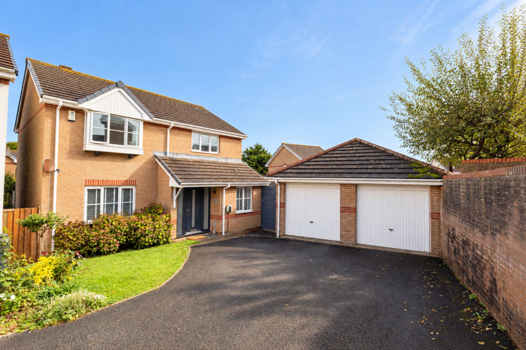 5-bed detached on Shackleton Drive, Newquay, £525,000