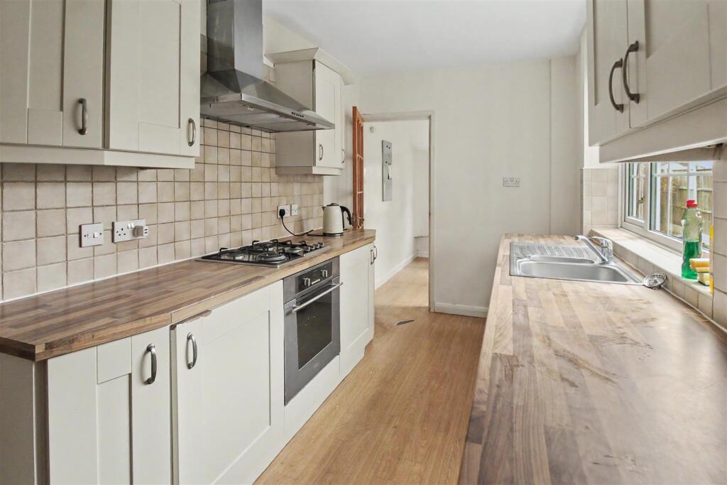 House in Nottingham - View 4