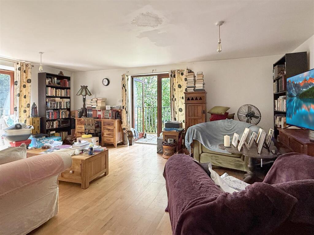 House in North Devon, Barnstaple - More