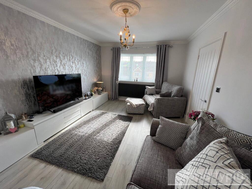House in Rhondda Cynnon Taff, Tonyrefail - View 4